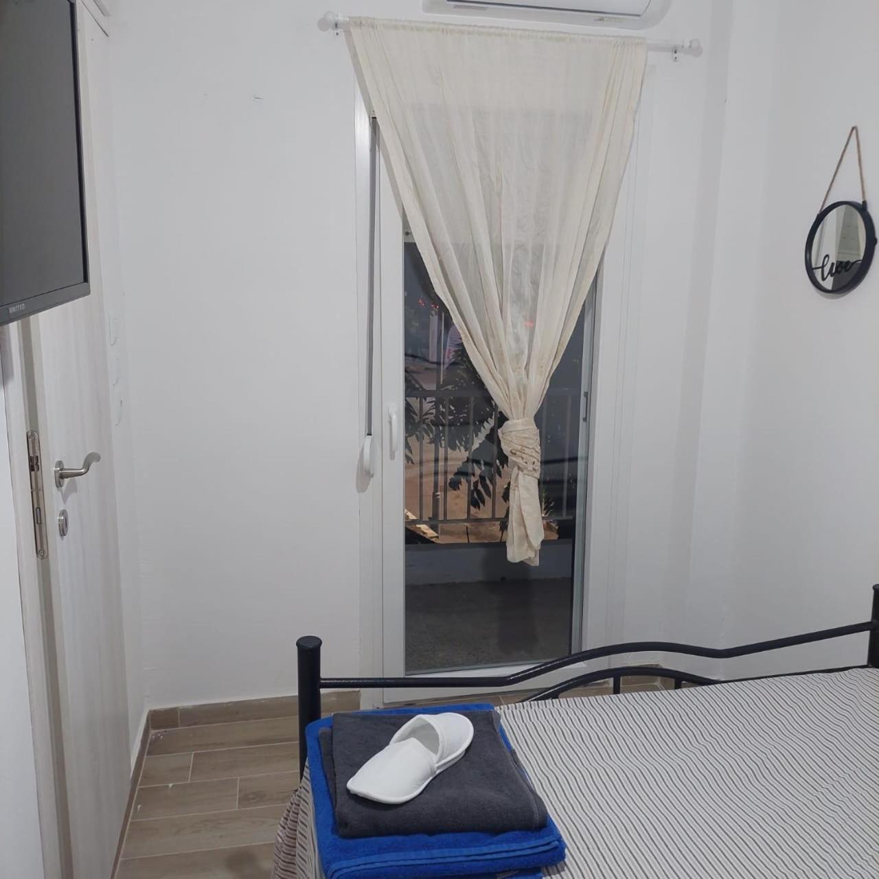 Small Studio Center 2 Tesalonika Bagian luar foto